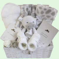 Patches the Giraffe Unisex Baby Gift Hamper