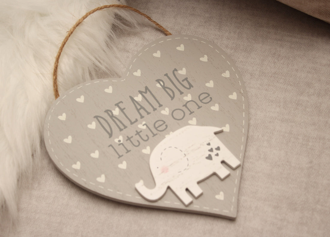 dream big little one heart plaque