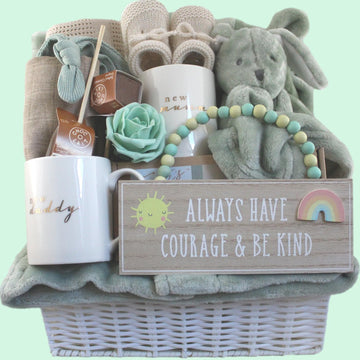 Unisex Baby and New Parents Pamper Hamper - Cuddle Time