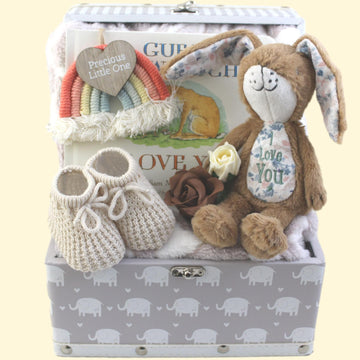 Unisex Baby Gift Hamper Moon and Back